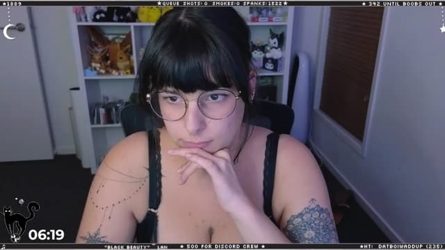 Gallery image thumbnail from Cat__'s myfreecams stream on, 04/13/2024, 11:00 image 18 of 20