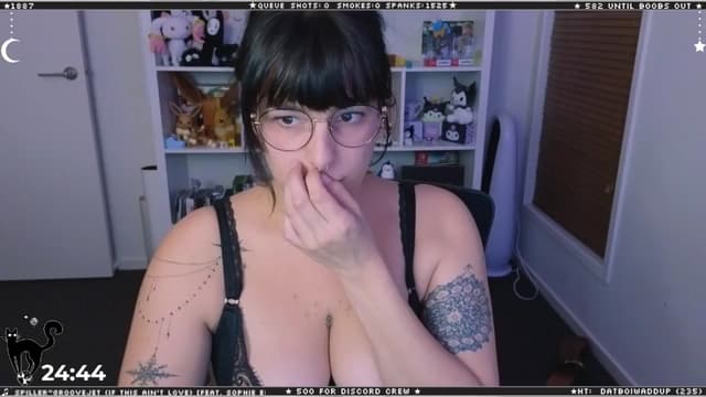 Gallery image thumbnail from Cat__'s myfreecams stream on, 04/13/2024, 11:00 image 5 of 20