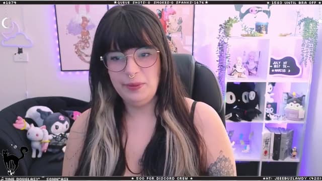 Gallery image thumbnail from Cat__'s myfreecams stream on, 07/21/2024, 06:03 image 8 of 20