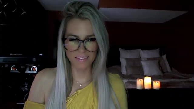 Gallery image thumbnail from Cora9's myfreecams stream on, 12/07/2022, 05:29 image 6 of 20