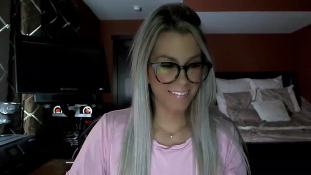 Gallery image thumbnail from Cora9's myfreecams stream on, 01/31/2023, 04:11 image 4 of 20