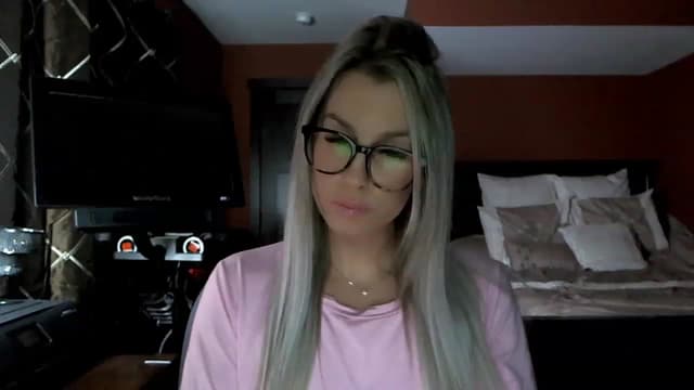 Gallery image thumbnail from Cora9's myfreecams stream on, 01/31/2023, 04:11 image 1 of 20