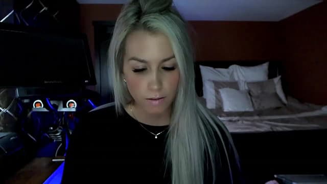 Gallery image thumbnail from Cora9's myfreecams stream on, 03/27/2023, 06:03 image 12 of 20