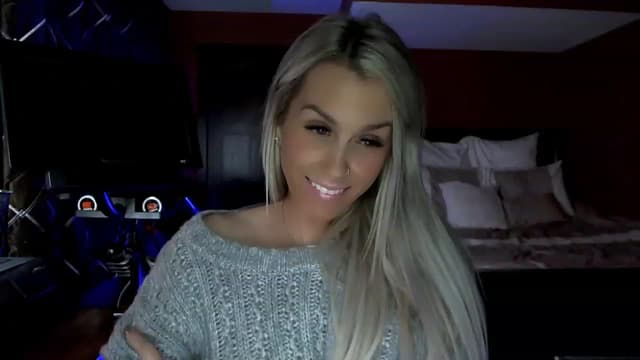 Gallery image thumbnail from Cora9's myfreecams stream on, 03/30/2023, 04:57 image 1 of 20