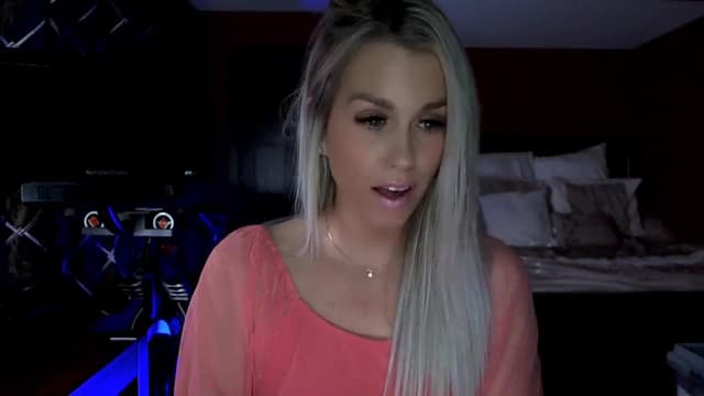 Gallery image thumbnail from Cora9's myfreecams stream on, 10/13/2023, 03:44 image 7 of 20