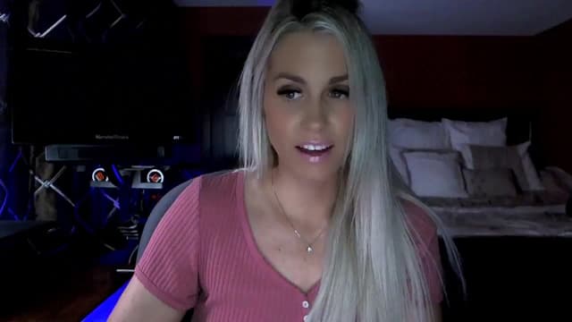 Gallery image thumbnail from Cora9's myfreecams stream on, 12/13/2023, 04:28 image 18 of 20