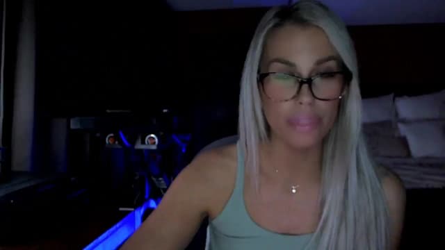 Gallery image thumbnail from Cora9's myfreecams stream on, 10/30/2025, 04:53 image 8 of 20
