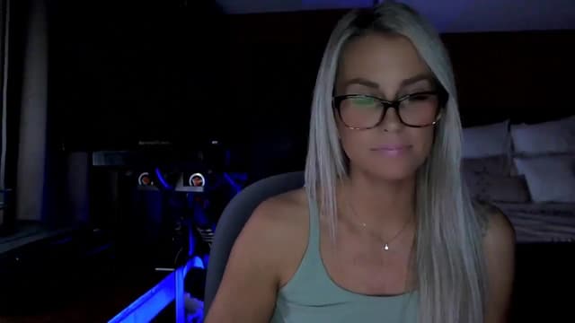 Gallery image thumbnail from Cora9's myfreecams stream on, 10/30/2025, 04:53 image 10 of 20