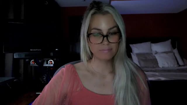 Gallery image thumbnail from Cora9's myfreecams stream on, 02/18/2026, 05:36 image 6 of 20