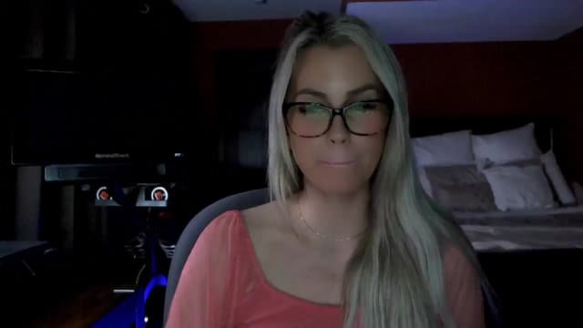 Gallery image thumbnail from Cora9's myfreecams stream on, 02/18/2026, 06:20 image 4 of 20