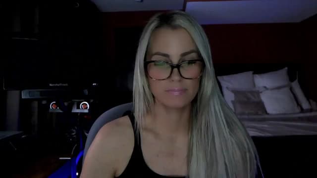 Gallery image thumbnail from Cora9's myfreecams stream on, 02/24/2026, 05:14 image 19 of 20