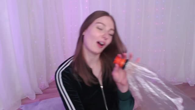 Gallery image thumbnail from Cosmo's myfreecams stream on, 06/11/2024, 04:43 image 3 of 20