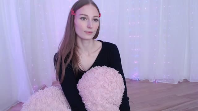 Gallery image thumbnail from Cosmo's myfreecams stream on, 11/25/2024, 22:03 image 17 of 20
