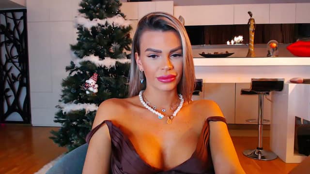 Gallery image thumbnail from D_y_y's myfreecams stream on, 12/10/2022, 03:15 image 1 of 20