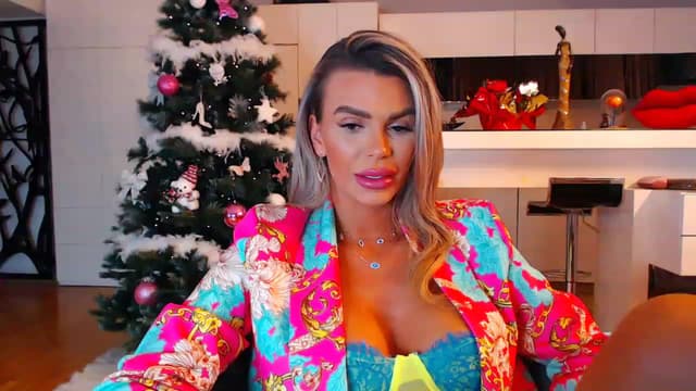 Gallery image thumbnail from D_y_y's myfreecams stream on, 12/15/2022, 01:58 image 5 of 20
