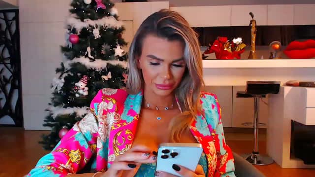 Gallery image thumbnail from D_y_y's myfreecams stream on, 12/15/2022, 01:58 image 18 of 20