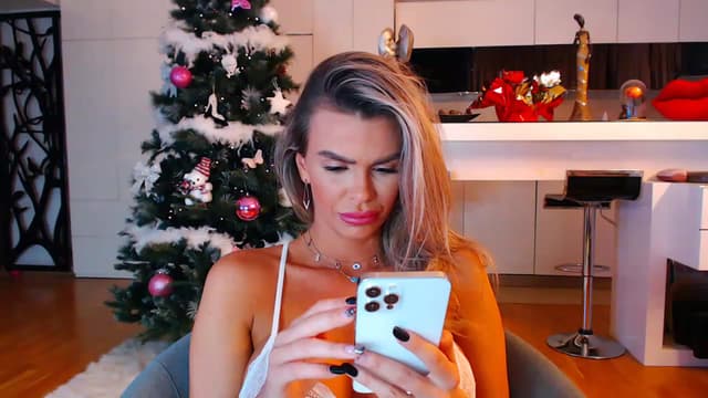Gallery image thumbnail from D_y_y's myfreecams stream on, 12/15/2022, 04:48 image 20 of 20
