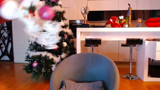 Gallery image thumbnail from D_y_y's myfreecams stream on, 12/20/2022, 05:28 image 16 of 20