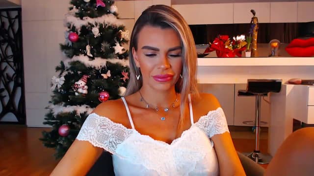 Gallery image thumbnail from D_y_y's myfreecams stream on, 12/21/2022, 03:31 image 5 of 20