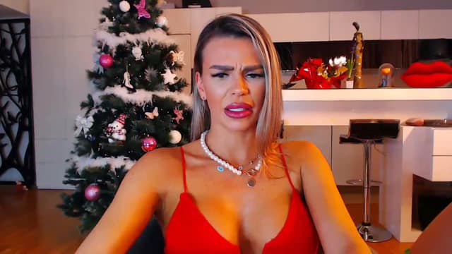 Gallery image thumbnail from D_y_y's myfreecams stream on, 12/23/2022, 04:34 image 13 of 20