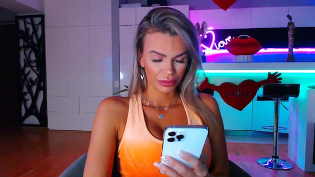 Gallery image thumbnail from D_y_y's myfreecams stream on, 02/13/2023, 04:18 image 15 of 20