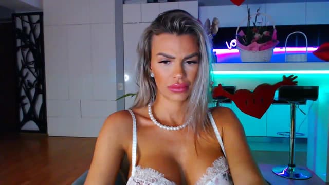 Gallery image thumbnail from D_y_y's myfreecams stream on, 03/01/2023, 06:03 image 19 of 20