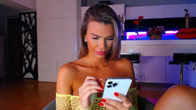 Gallery image thumbnail from D_y_y's myfreecams stream on, 03/14/2023, 04:04 image 15 of 20