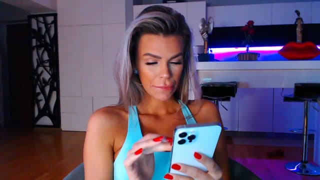 Gallery image thumbnail from D_y_y's myfreecams stream on, 03/22/2023, 04:53 image 15 of 20