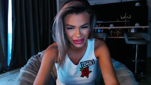 Gallery image thumbnail from D_y_y's myfreecams stream on, 03/26/2023, 04:48 image 8 of 20