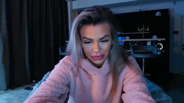 Gallery image thumbnail from D_y_y's myfreecams stream on, 03/28/2023, 04:29 image 16 of 20