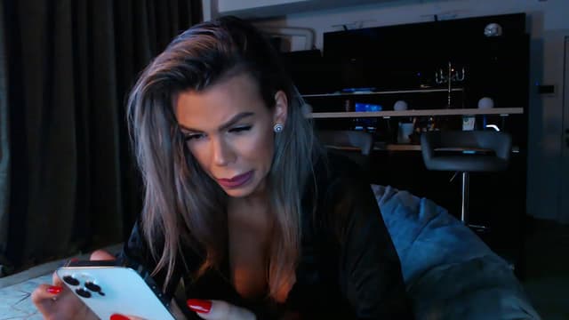 Gallery image thumbnail from D_y_y's myfreecams stream on, 03/30/2023, 04:18 image 12 of 20