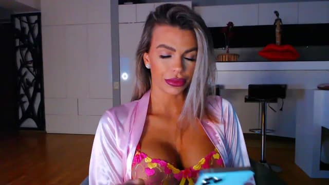 Gallery image thumbnail from D_y_y's myfreecams stream on, 04/04/2023, 04:08 image 14 of 20