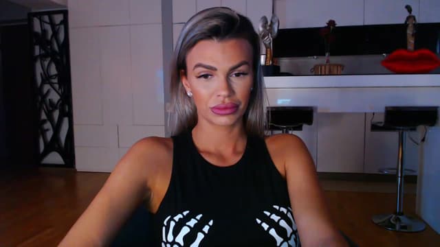 Gallery image thumbnail from D_y_y's myfreecams stream on, 04/14/2023, 04:18 image 13 of 20
