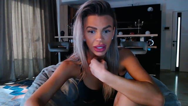Gallery image thumbnail from D_y_y's myfreecams stream on, 04/27/2023, 04:42 image 8 of 20