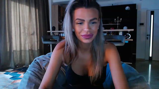 Gallery image thumbnail from D_y_y's myfreecams stream on, 04/27/2023, 04:42 image 10 of 20
