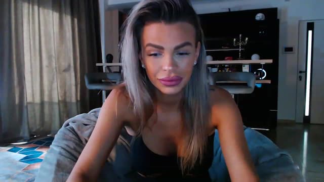 Gallery image thumbnail from D_y_y's myfreecams stream on, 04/27/2023, 04:42 image 9 of 20