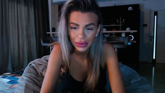 Gallery image thumbnail from D_y_y's myfreecams stream on, 04/27/2023, 04:42 image 18 of 20