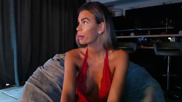 Gallery image thumbnail from D_y_y's myfreecams stream on, 04/30/2023, 04:36 image 5 of 20