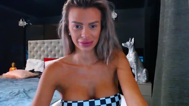 Gallery image thumbnail from D_y_y's myfreecams stream on, 08/21/2023, 04:44 image 4 of 20