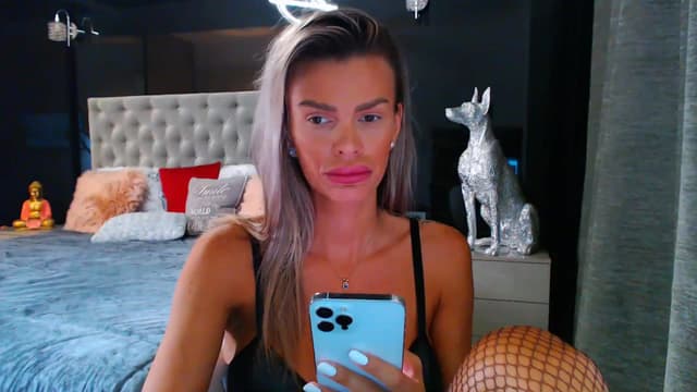 Gallery image thumbnail from D_y_y's myfreecams stream on, 09/05/2023, 05:39 image 12 of 20