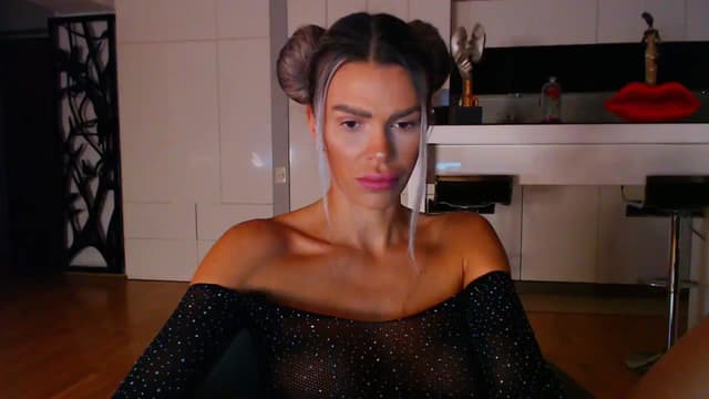 Gallery image thumbnail from D_y_y's myfreecams stream on, 09/18/2023, 03:43 image 12 of 20
