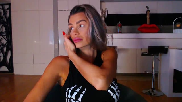 Gallery image thumbnail from D_y_y's myfreecams stream on, 10/06/2023, 03:18 image 15 of 20