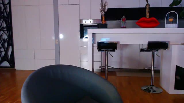 Gallery image thumbnail from D_y_y's myfreecams stream on, 10/17/2023, 04:51 image 18 of 20