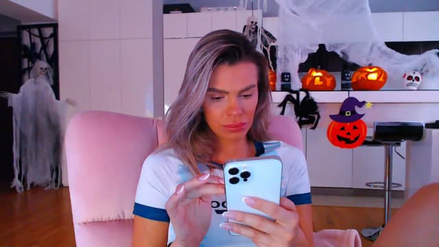 Gallery image thumbnail from D_y_y's myfreecams stream on, 10/30/2023, 05:55 image 15 of 20