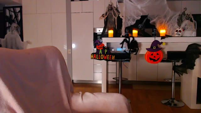 Gallery image thumbnail from D_y_y's myfreecams stream on, 10/31/2023, 03:30 image 1 of 20