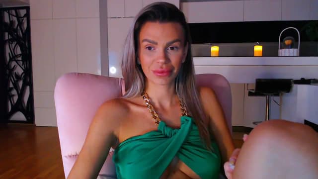 Gallery image thumbnail from D_y_y's myfreecams stream on, 11/18/2023, 04:17 image 2 of 20