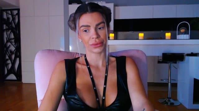 Gallery image thumbnail from D_y_y's myfreecams stream on, 11/21/2023, 06:07 image 11 of 20