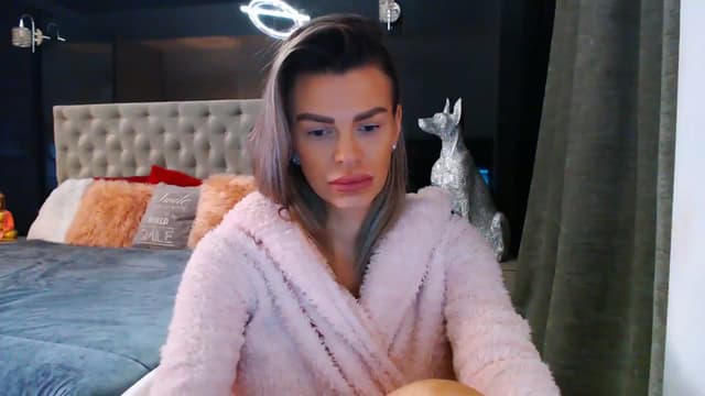 Gallery image thumbnail from D_y_y's myfreecams stream on, 12/01/2023, 06:25 image 17 of 20