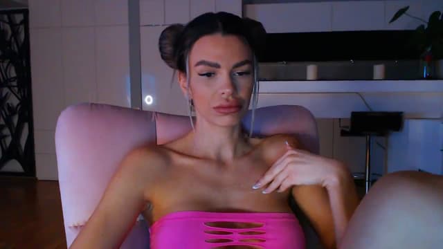 Gallery image thumbnail from D_y_y's myfreecams stream on, 01/29/2024, 06:14 image 8 of 20