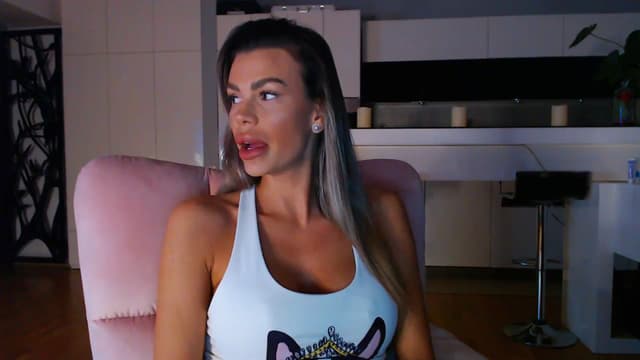 Gallery image thumbnail from D_y_y's myfreecams stream on, 02/05/2024, 04:52 image 20 of 20